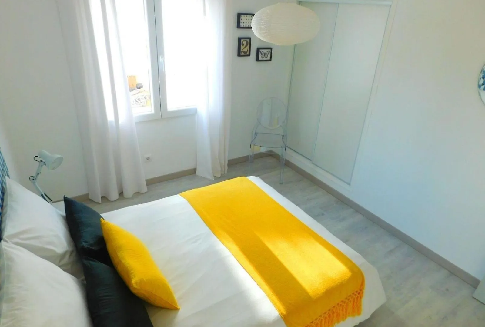 Apartment In Strandnaehe Mit Grosser Terrasse, Parkplatz Und Meerblick In Salatar, Roses